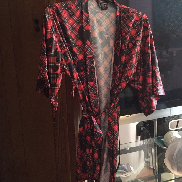 Kimonos - Picture 5 of 5